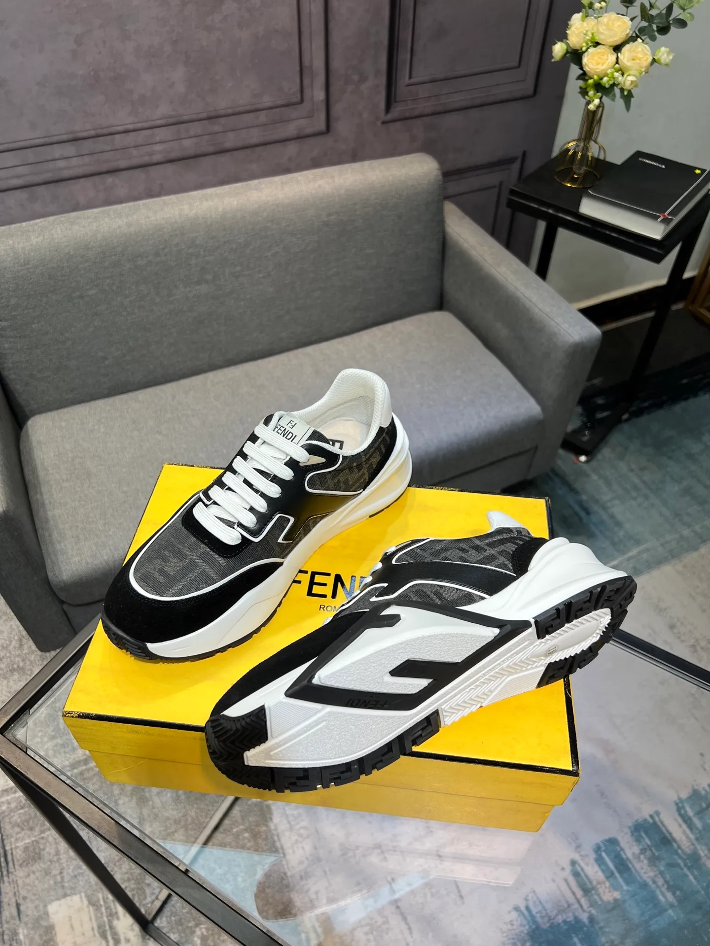 Men's shoes 💰580 FENDI men's fashion casual shoes 👟Hot sale🔥Official website 1:1 replica ⬆️Original quality - Original leather - Original breathable mesh lining Original outsole 1:1 replica, code number 38-44 (45-46 customized)